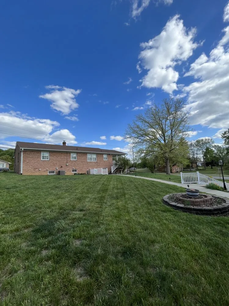 Expert garden landscaping in Fredericksburg, VA by Eightball Lawn Care