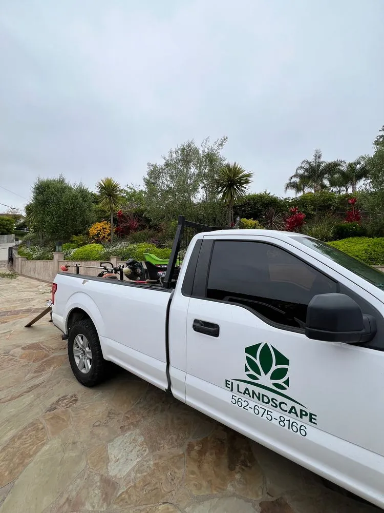 Custom lawn care service experts serving Long Beach, CA - EJ landscape