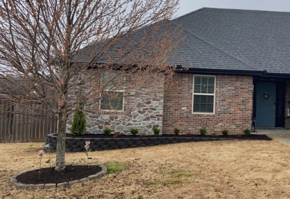 Custom yard maintenance in Springdale, AR by E&J Landscaping And Dirt Work