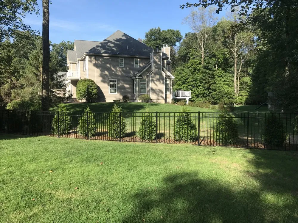 Professional lawn care service in Norwalk, CT - Ej Landscaping Service