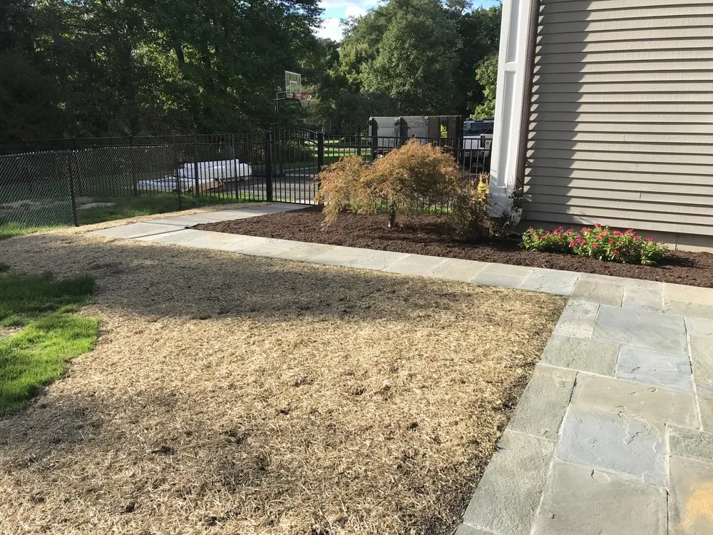Custom residential landscaping near you in Norwalk, CT by Ej Landscaping Service