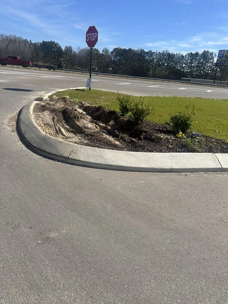 Reliable landscaping services experts serving Jackson, TN - E&J Lawn Care