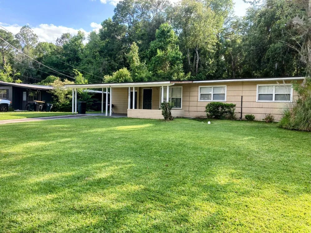 Expert landscaping services in Jacksonville, FL by EJK Lawns