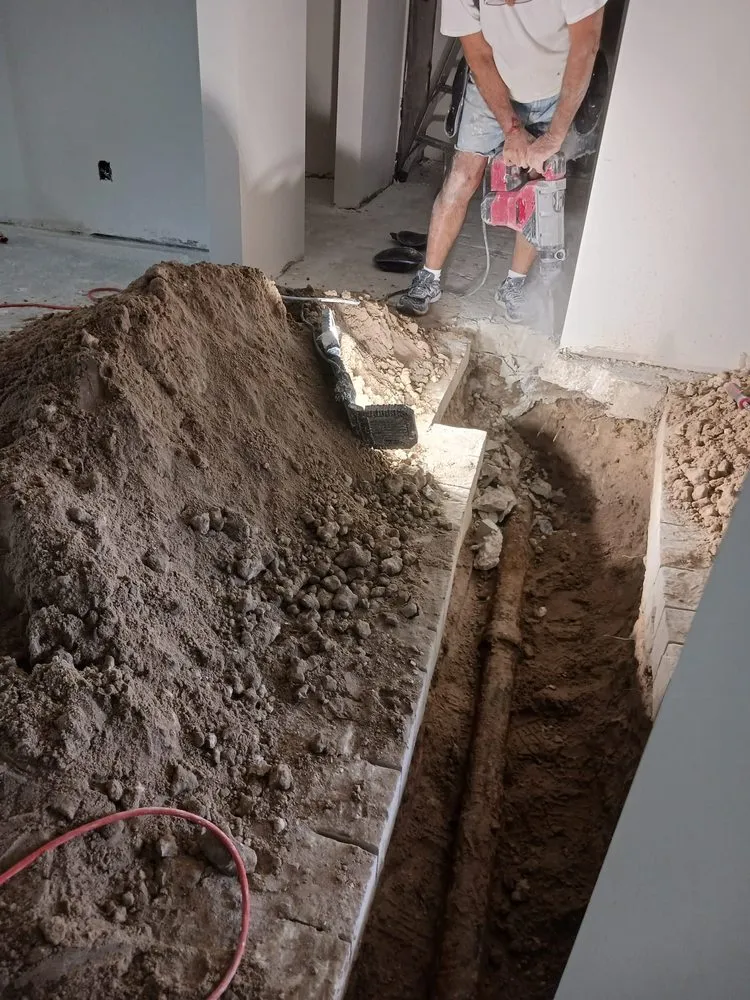 Reliable lawn mowing service for homes across Virginia Gardens, FL - EJR Service