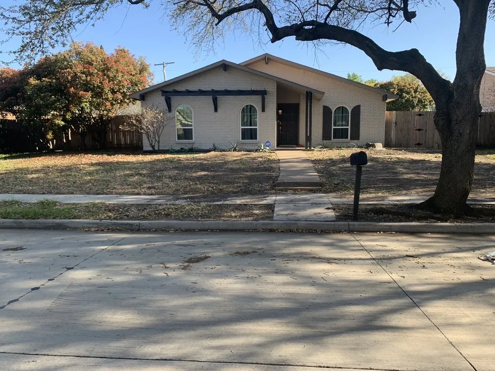 Professional landscape installation experts serving Arlington, TX - EJ's Lawn & Remodel