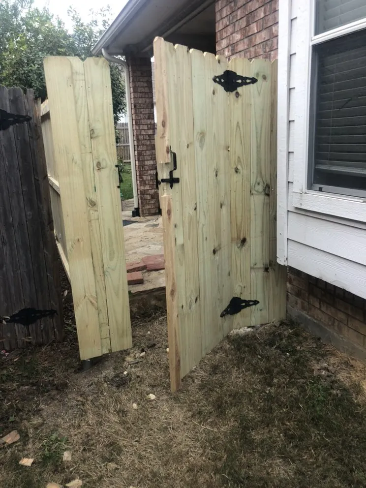 Top-rated landscape design in Arlington, TX by EJ's Lawn & Remodel