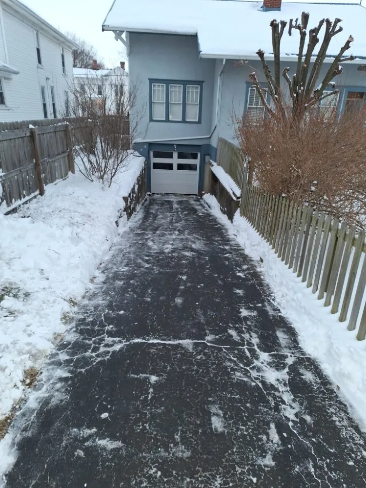 Trusted yard cleanup service for homes in Washington Court House, OH by EJ's Lawn Care