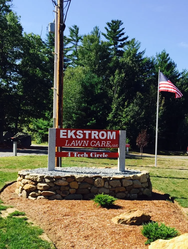 Top-rated yard cleanup service for homes in Amherst, NH by Ekstrom Lawn Care