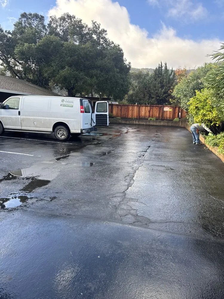 Custom yard maintenance for residential properties in Salinas, CA by El Caminito Gardening