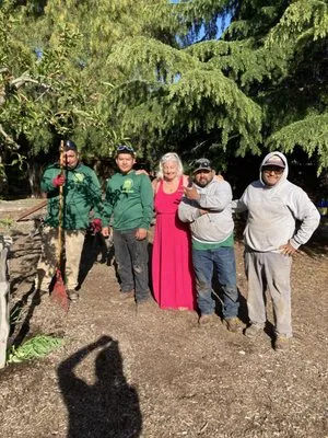 El Caminito Gardening Logo