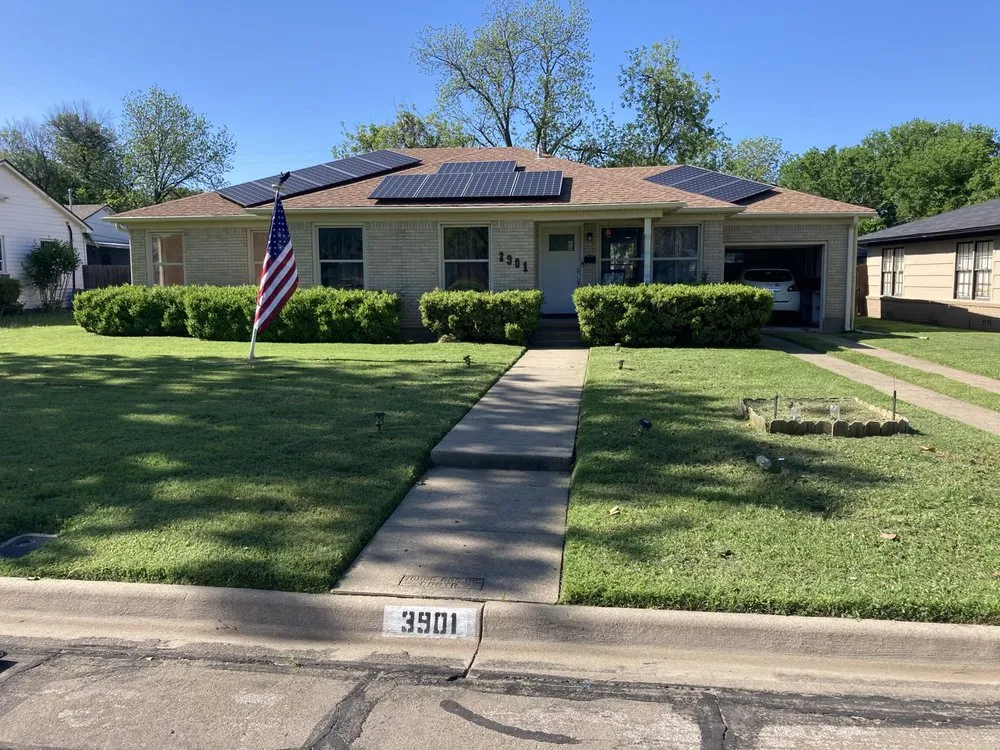 Professional lawn mowing service in Waco, TX - El Camino Cuts