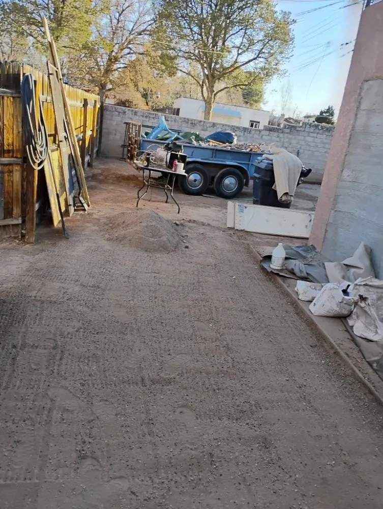 Reliable lawn care service in Albuquerque, NM by El Chavo Services