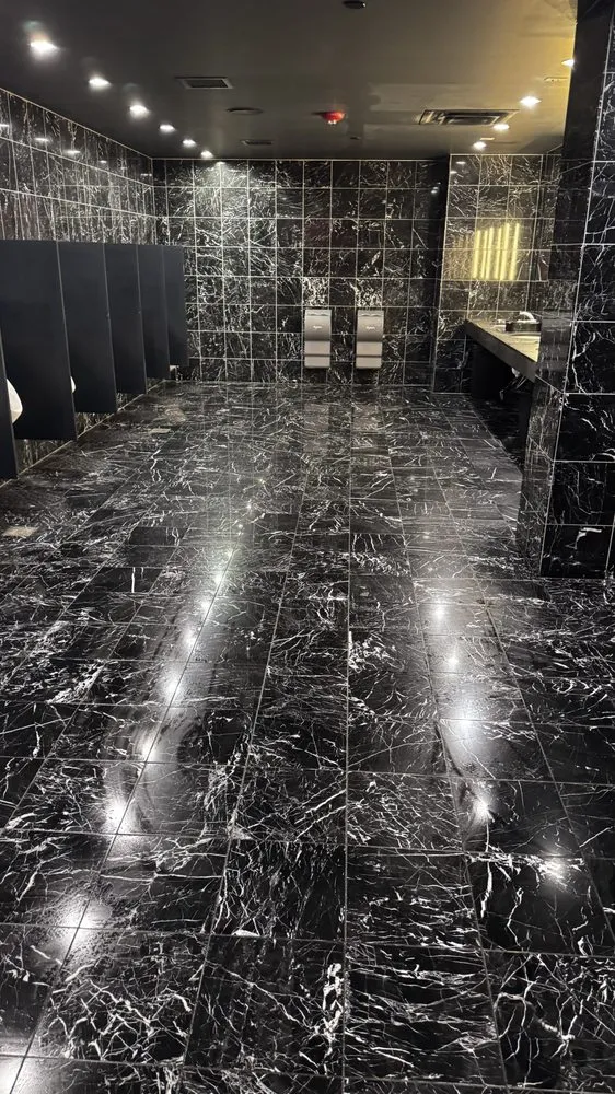 Trusted yard maintenance in Cleveland, OH - E&L Cleaning And Landscaping Services