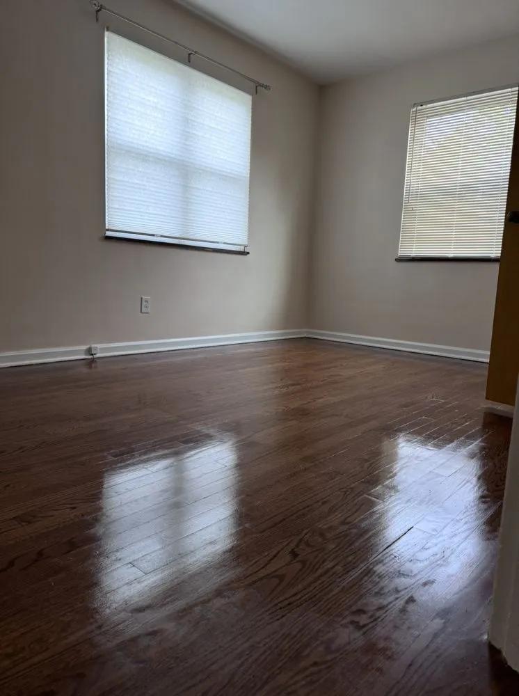 Expert landscaping services in Cleveland, OH by E&L Cleaning And Landscaping Services