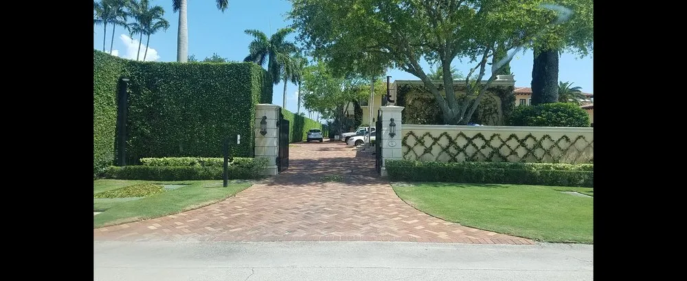 Trusted garden landscaping for year-round maintenance across Brownsville, TX - El Cowboy Proficient Lawn Care Service