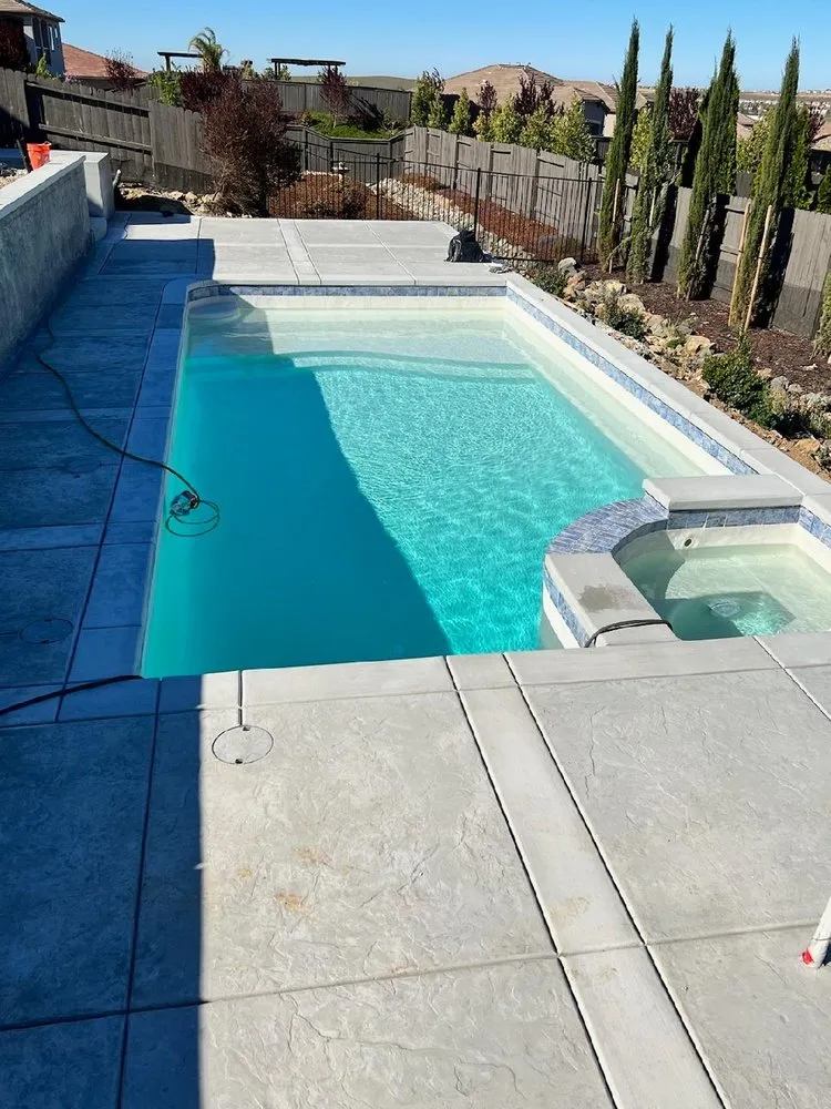 Reliable garden landscaping experts serving El Dorado Hills, CA - El Dorado Custom Pools and Landscape