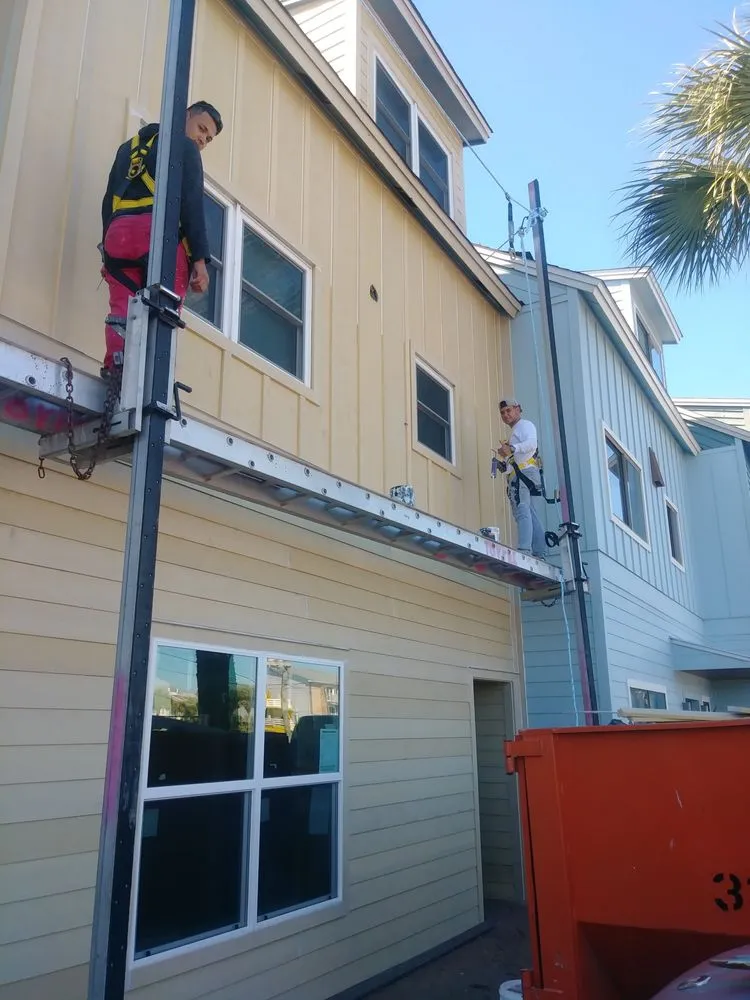 Custom garden landscaping experts serving Fort Walton Beach, FL - El Fenix Construction