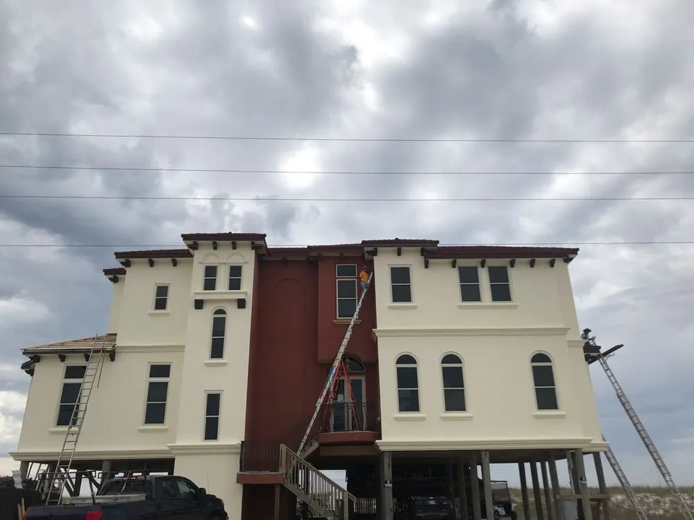 Trusted lawn mowing service experts serving Fort Walton Beach, FL - El Fenix Construction