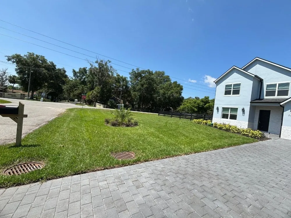 Expert garden landscaping for beautiful yards across Orlando, FL - El Gallo Landscaping