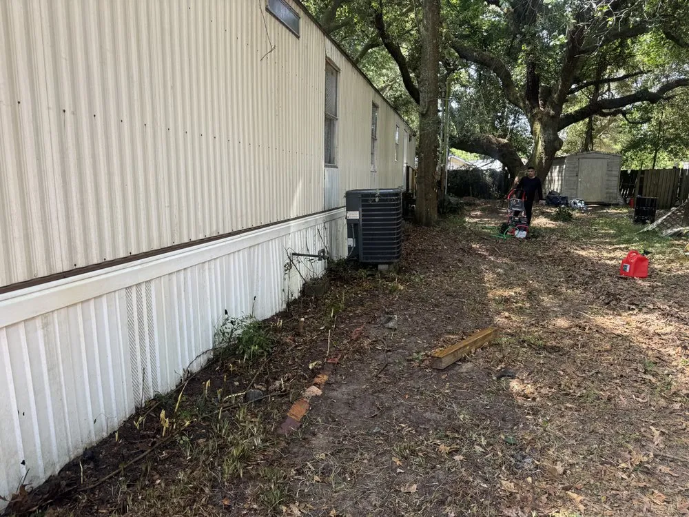 Local yard cleanup service in Pensacola, FL by El Gordo Lawn Mower