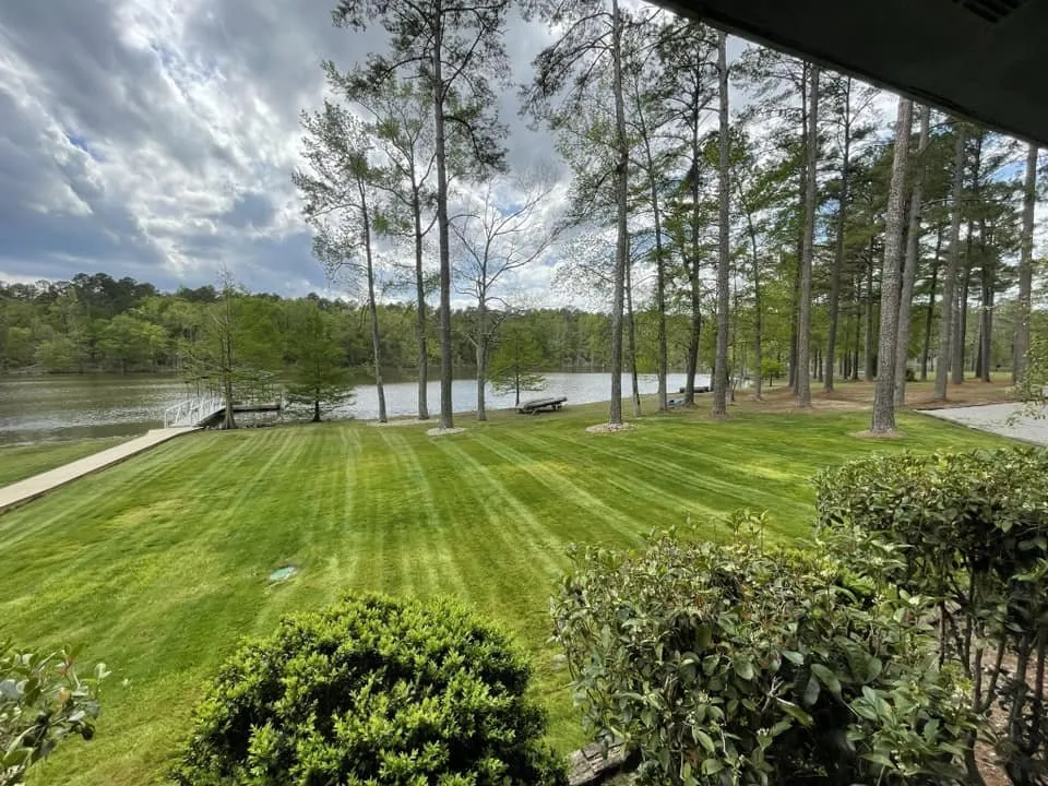 Reliable lawn mowing service in Augusta, GA by El Jefe Landscaping