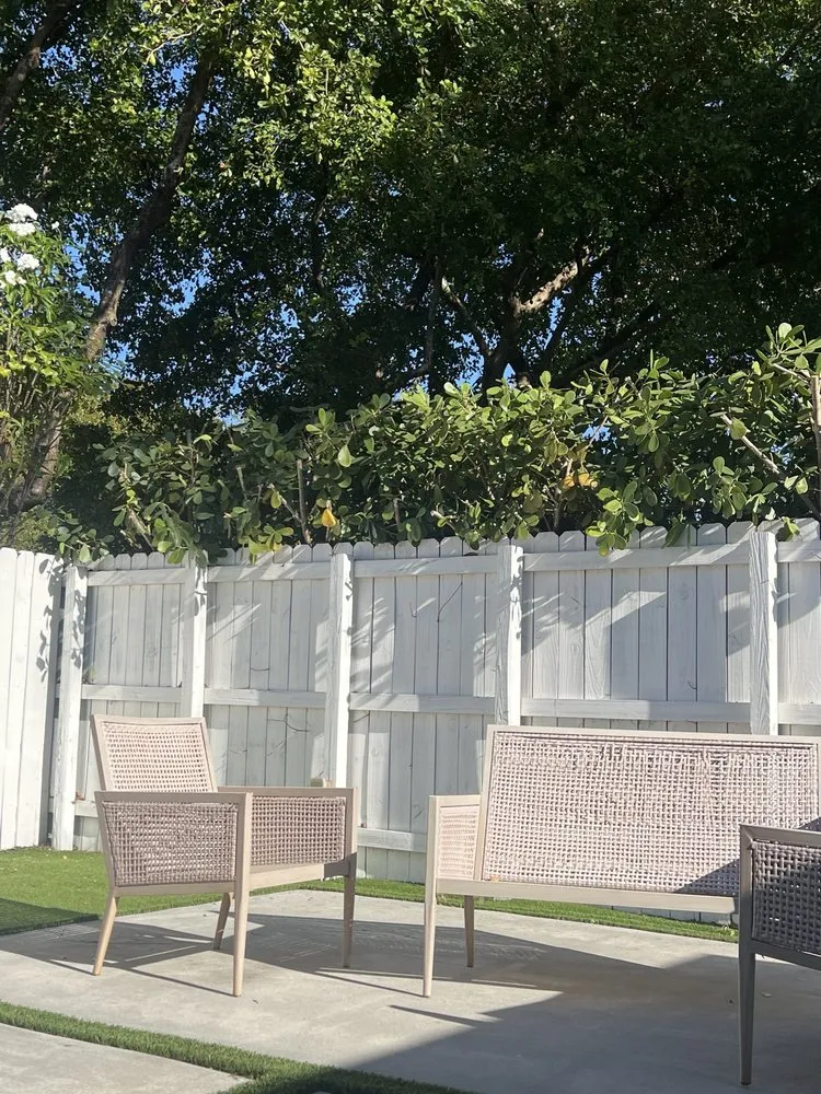 Expert outdoor landscaping in Miami, FL by El Jicaro