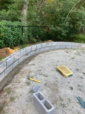 E&L Landscaping Logo