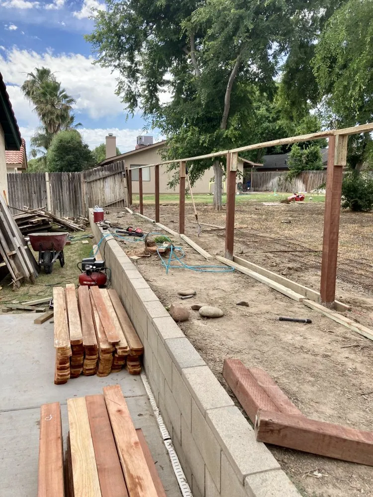 Professional outdoor landscaping experts serving Bakersfield, CA - El Maguey Landscaping