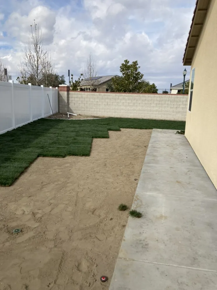 Affordable landscaping services experts serving Bakersfield, CA - El Maguey Landscaping