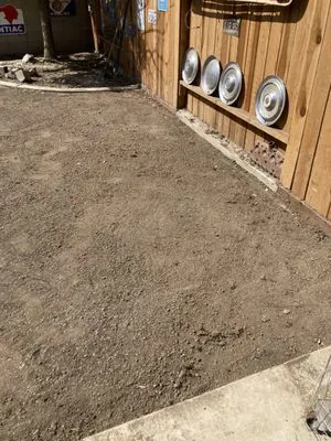 El Maguey Landscaping Logo