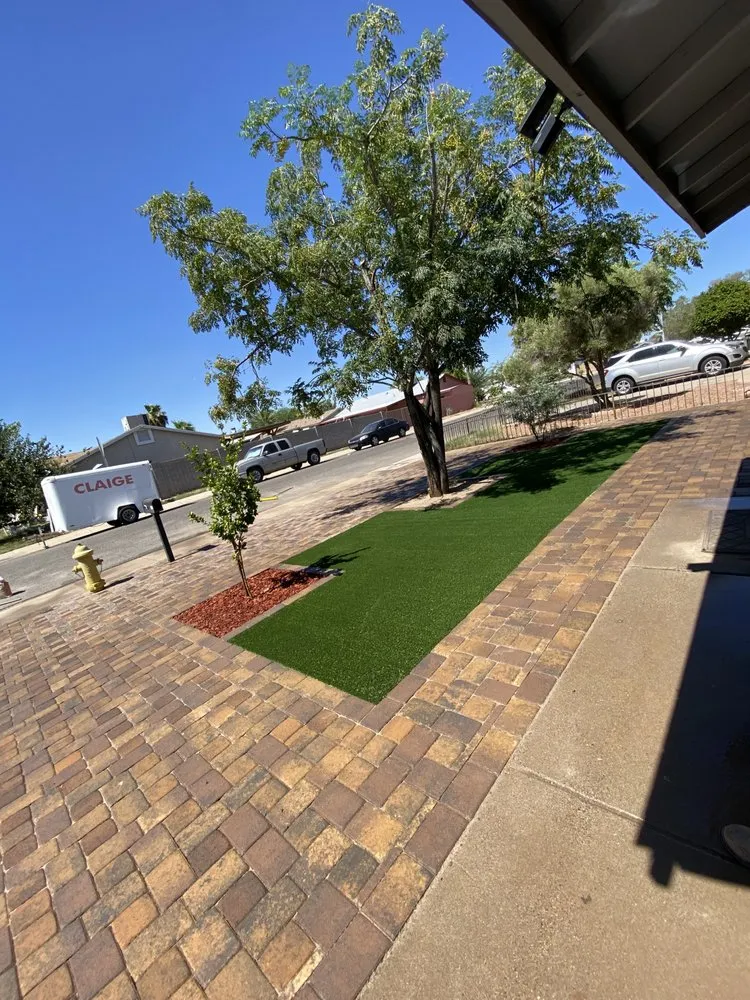 Reliable lawn care service experts serving Peoria, AZ - El Mana Landscaping