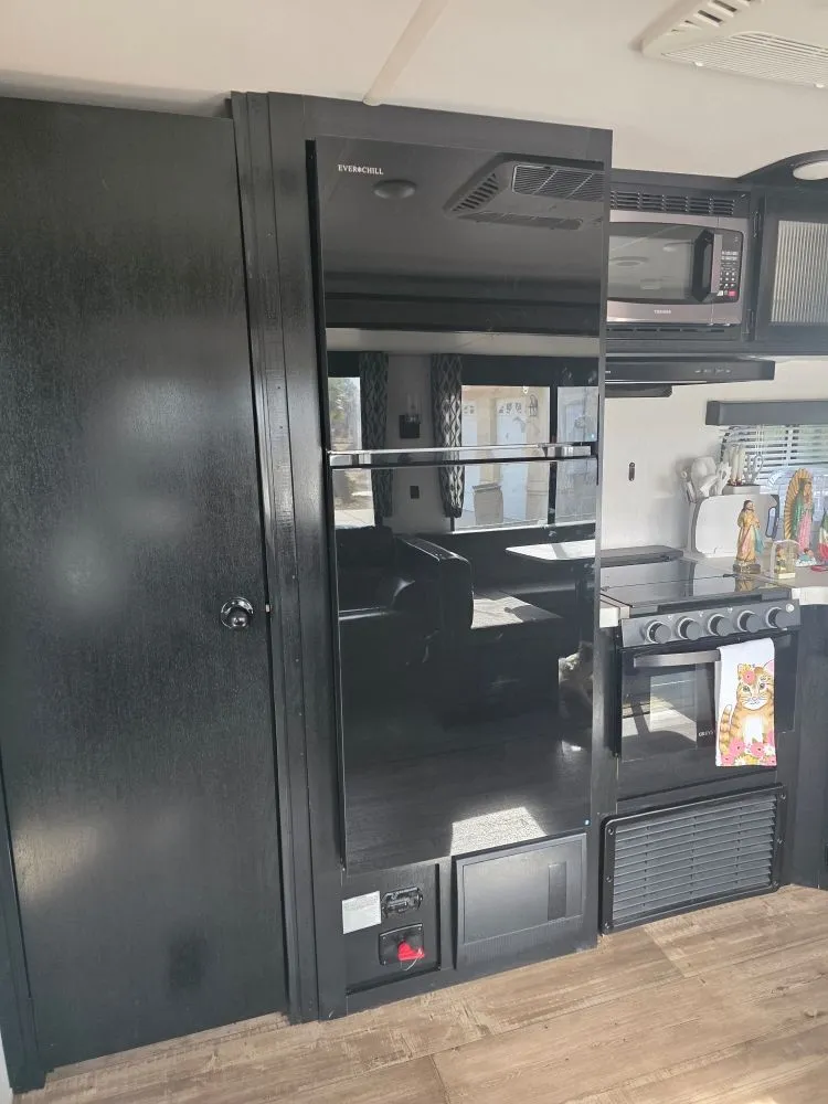 Expert landscape installation for residential properties in Hesperia, CA by Elba's Housekeeping & More