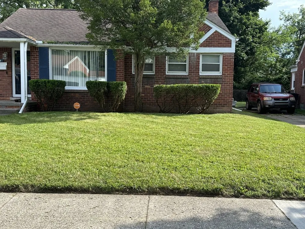 Trusted residential landscaping in Redford Township, MI by Elcortez Lawn Care