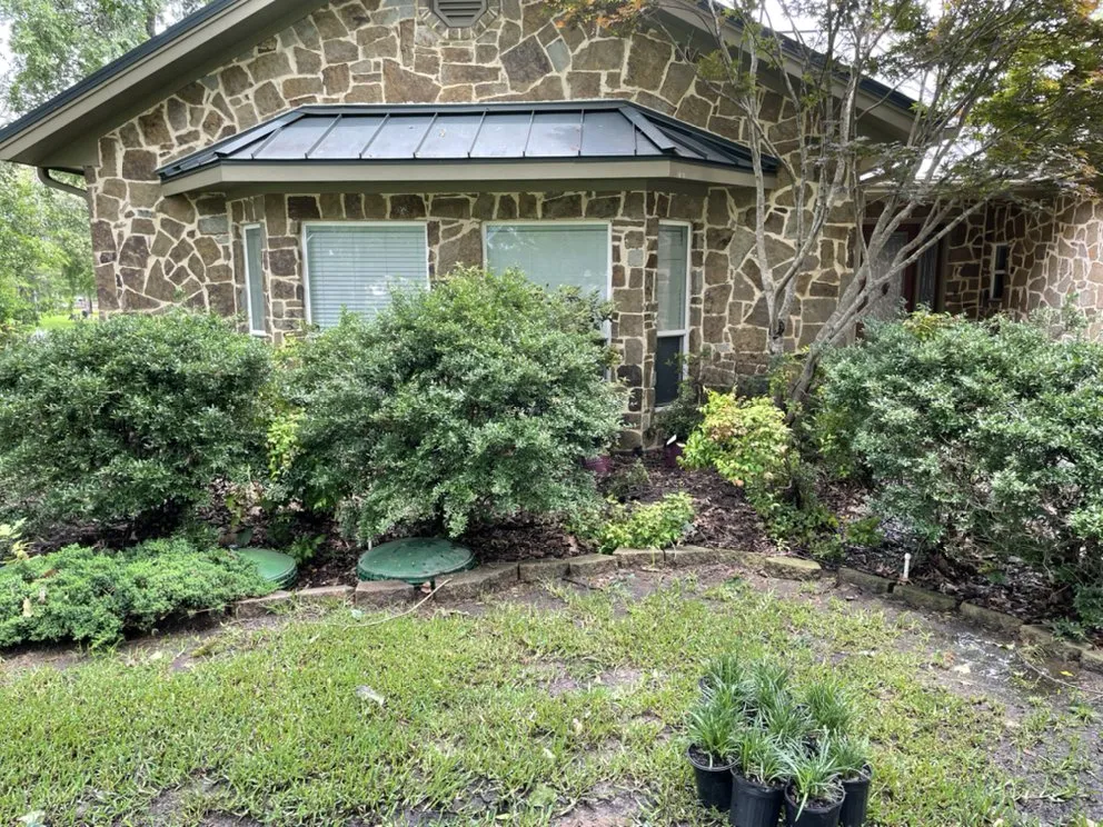 Professional yard cleanup service for year-round maintenance across Athens, TX - Elder Creek Landscaping