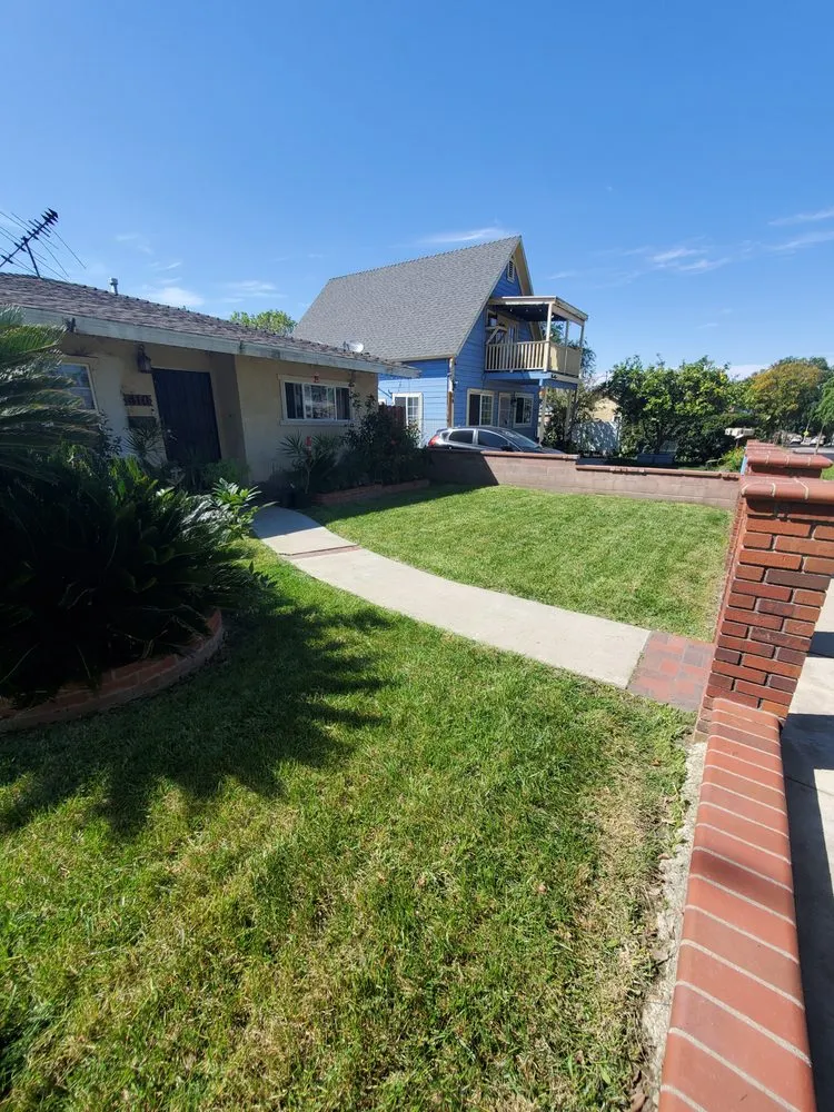 Expert lawn care service in Corona, CA by Electric Cuts Lawn Service