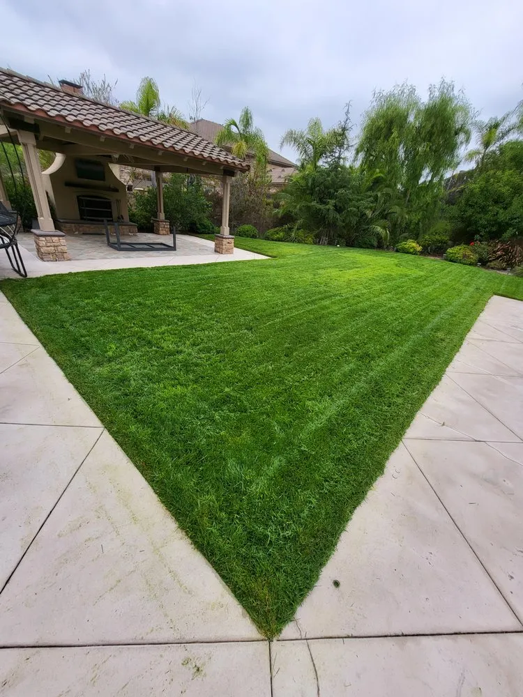 Top-rated garden landscaping for homes across Corona, CA - Electric Cuts Lawn Service