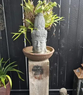 Electric Grasshopper Landscape Design Logo