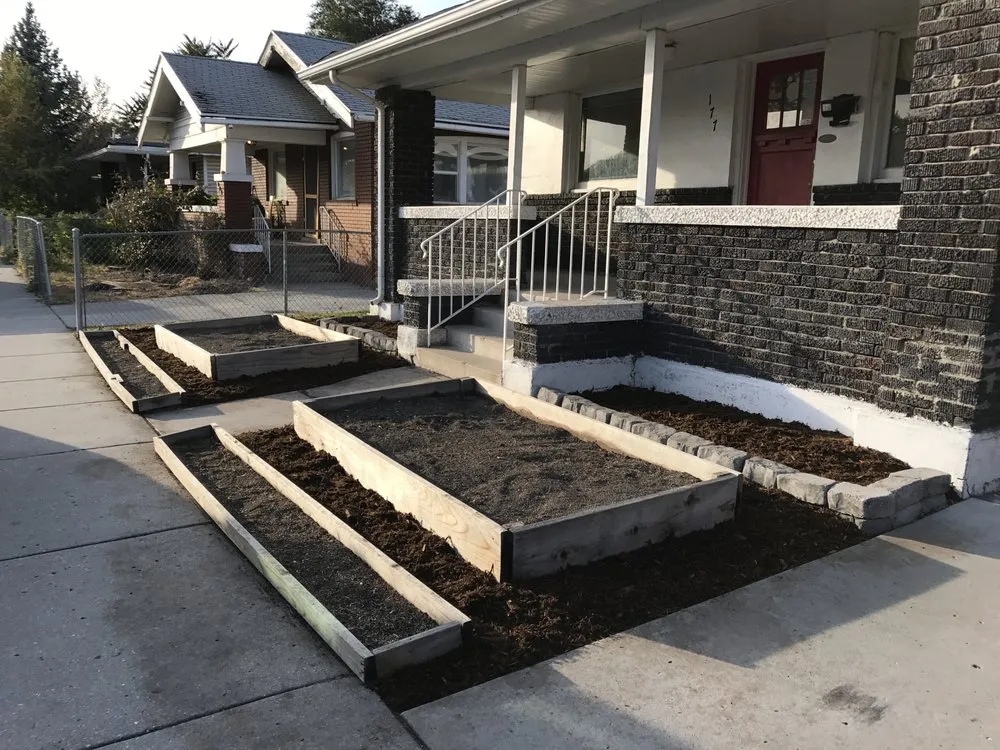 Custom yard maintenance for residential properties across Salt Lake City, UT - Electric Lamb Zero Emission Lawn Care