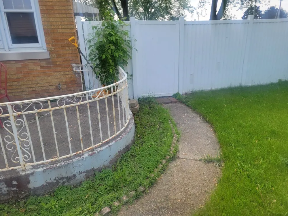 Trusted lawn care service experts serving Lake Geneva, WI - Electric Landscaping