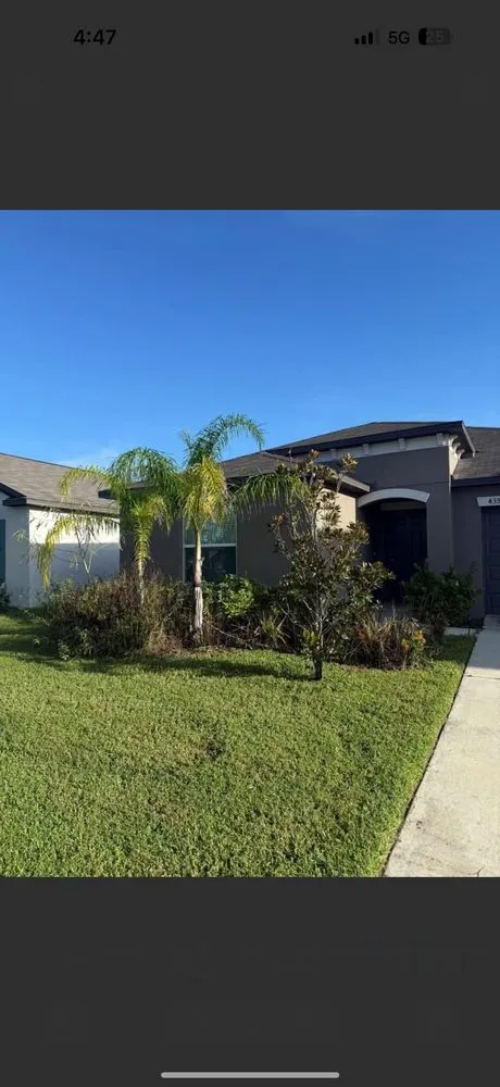 Top-rated lawn mowing service in Auburndale, FL - Elegant Curbing & Hardscapes