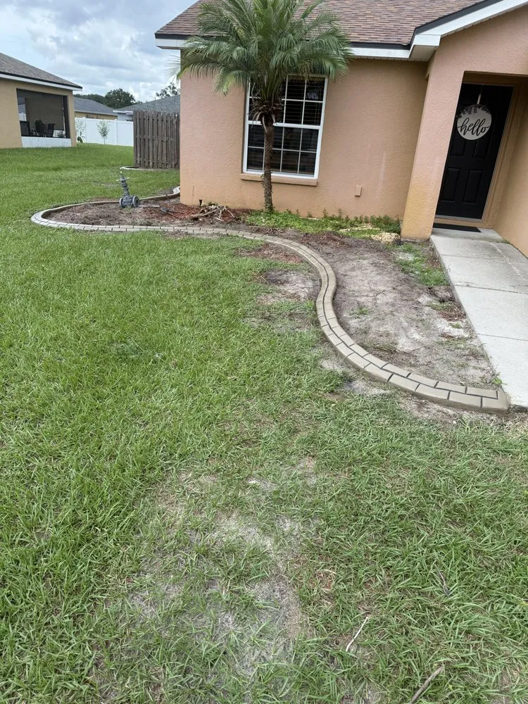 Local yard maintenance with custom design across Auburndale, FL - Elegant Curbing & Hardscapes