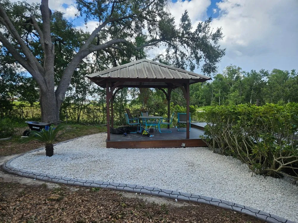 Custom yard maintenance in Auburndale, FL - Elegant Curbing & Hardscapes