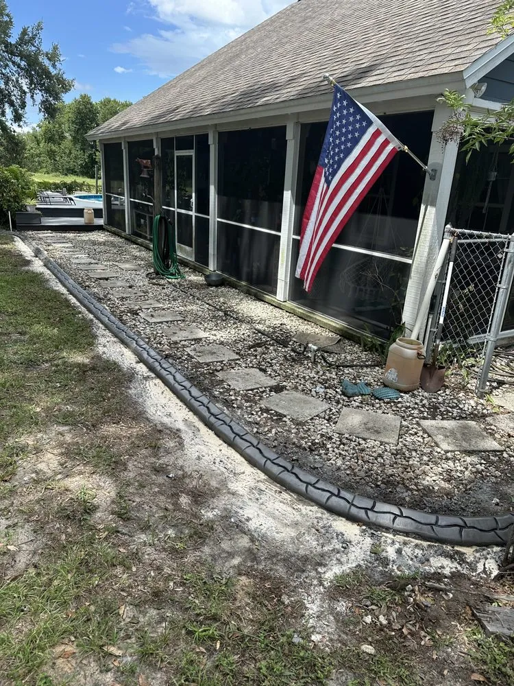 Expert garden landscaping in Auburndale, FL by Elegant Curbing & Hardscapes