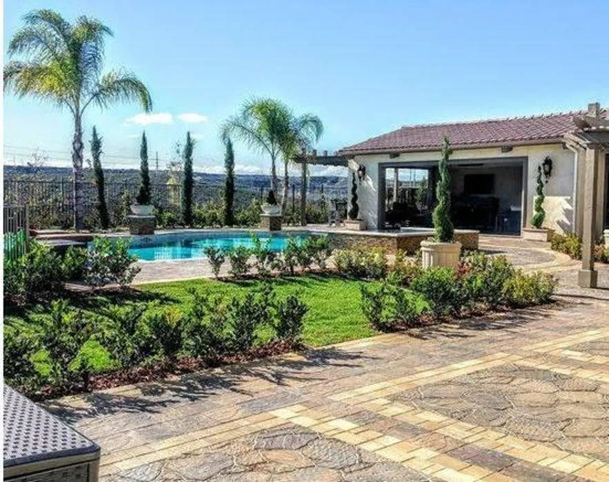 Top-rated garden landscaping experts serving Escondido, CA - Elegant Landscape