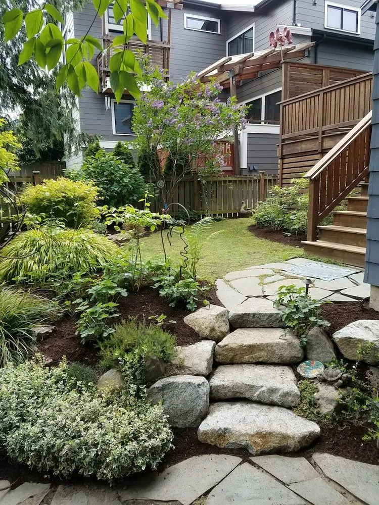 Professional garden landscaping in Chattanooga, TN - Elegant Landscaping & Lawn Services