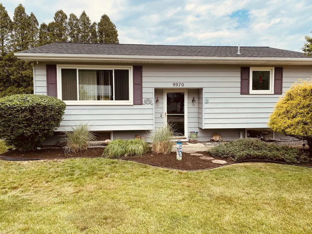 Reliable yard maintenance in Erie, PA by Elegant Landscaping