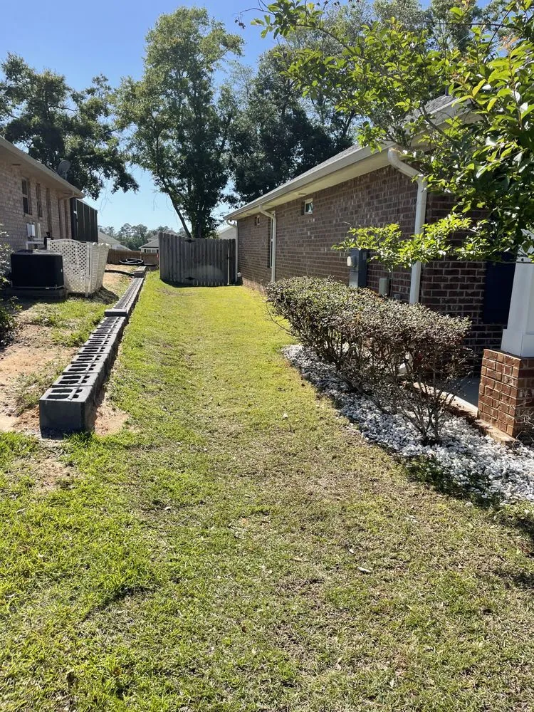 Professional garden landscaping experts serving Pensacola, FL - Elegant Lawncare And Maintenance