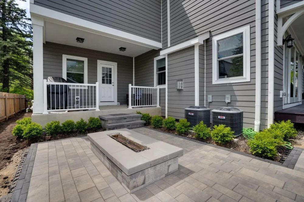 Affordable yard cleanup service in Chicago, IL - Elegant Outdoor Designs