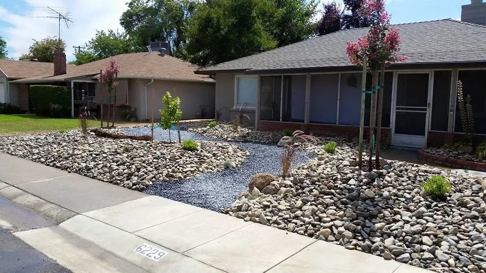 Local yard maintenance for beautiful yards in North Highlands, CA by Elegante Landscapes