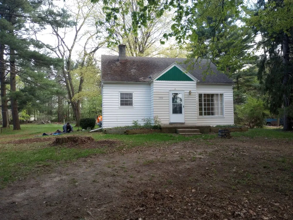 Professional yard maintenance in Lansing, MI by Elevate Landscaping